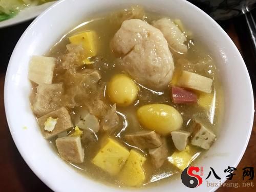 夢見湯裏有襪子